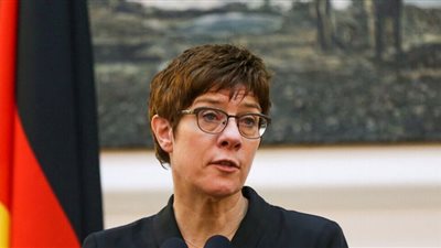 برلين: مستشفى ألماني طائر جاهز لمساعدة المصابين في هجوم مطار كابول