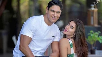 قميص أم فستان.. ياسمين صبري تستفز جمهورها