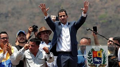 زعيم المعارضة الفنزويلية يتحدى الرئيس مادورو أن ينظم 