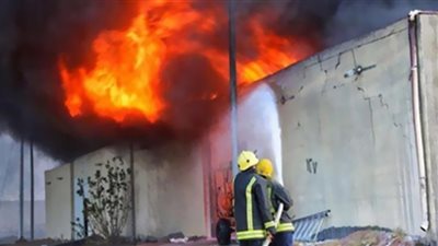 اندلاع حريق بمصنع دهانات في بورسعيد.. والحماية المدنية تسيطر
