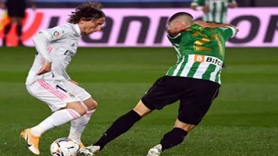 اليوم.. مواجهة نارية بين ريال مدريد وبيتيس في الدوري الإسباني
