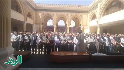 أداء صلاة الجنازة على جثمان الإعلامي الراحل حمدي الكنيسي بمسجد الحصري