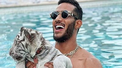 ممكن يشتري جامعة بأكملها| محمد رمضان يرد بعد سحب الدكتوراه منه (فيديو)