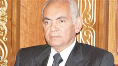 انسحاب «منصور حسن» يفتح باب الجدل حول دور «الإخوان»