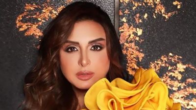 أنغام تشعل مسرح المنارة بصيحة الوان شولدر (صور)