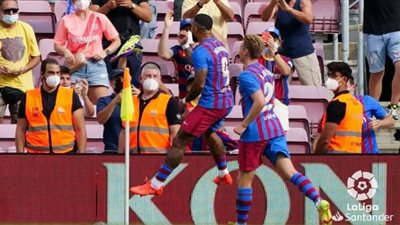 برشلونة يتقدم على خيتافي في الشوط الأول