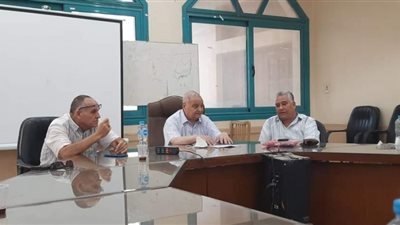 القروض التعليمية وصرف المعاشات على مائدة مناقشات نقابة المعلمين بسوهاج