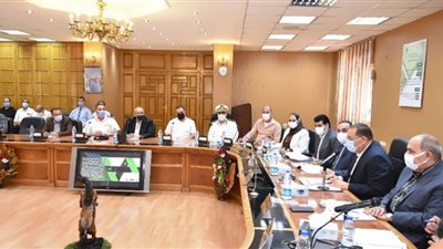 محافظ الشرقية: عدم تحصيل اي رسوم إدارية من مواطني قرى حياة كريمة