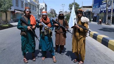 إطلالات مقاتلي طالبان محط سخرية رواد السوشيال ميديا