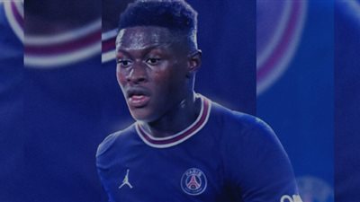 باريس سان جيرمان يعلن التعاقد مع ظهير سبورتنج لشبونة (فيديو)