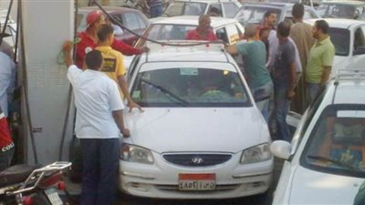 أزمة البنزين والسولار تتواصل رغم تكثيف الجهود الرقابية لمواجهتها