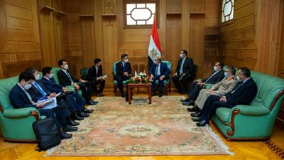 وزير الدولة للإنتاج الحربي يناقش مع وزير الدفاع الوطنى بدولة كوريا الجنوبية سبل تعزيز التعاون المشترك