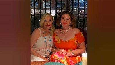 بالصور.. إلهام شاهين تحتفل بعيد ميلاد صديقتها هالة سرحان