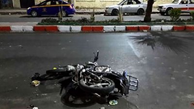 مصرع شخص وإصابة اثنين آخرين في تصادم دراجتين بقنا