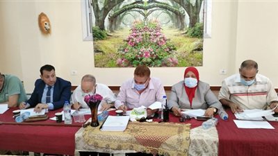 عقد لجنة اختبارات المتقدمين لتجديد وترشيح مدير مدرسة ثانوي للتعليم العام