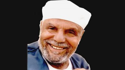 هل يجوز للإمام أن يطلب كوب ماء إذا شعر بالتعب فوق المنبر