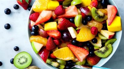 ما هو الوقت المناسب لتناول الفاكهة ؟