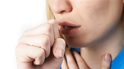 دراسة طبية توضح أسباب السعال بعد تناول الطعام