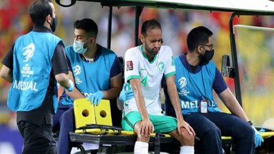 الكشف عن مدة غياب عبدالله عطيف بعد إصابته مع المنتخب السعودي