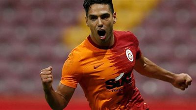 رسميًا .. رايو فاليكانو يعلن ضم رادميل فالكاو