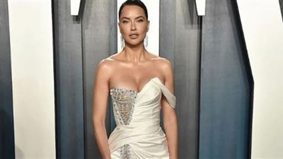 أدريانا ليما حديث السوشيال ميديا بسبب إطلالتها بمهرجان فينيسيا (تفاصيل)