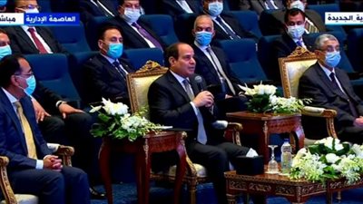 (فيديو) السيسي يحسم الجدل بشأن نزول طلاب الثانوية للمدارس فى العام الجديد