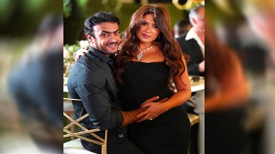 (شاهد) فيديو يحسم الجدل المثار حول طلاق ياسمين عبد العزيز وأحمد العوضي