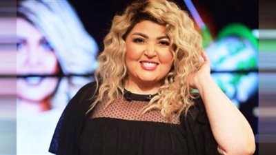 (فيديو) الشغل مش هييجي لما تعملي كده.. الجمهور يهاجم مها أحمد بسبب طريقة رقصها مع أحمد سعد