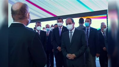 على نهج الأم تريزا.. الرئيس السيسي سفير الخير وسند الفقراء