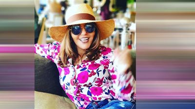الكاجوال يعكس نحافة النجمة سميرة سعيد