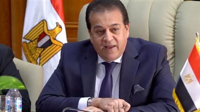 وزير التعليم العالى يعلن إنشاء 12 جامعة أهلية