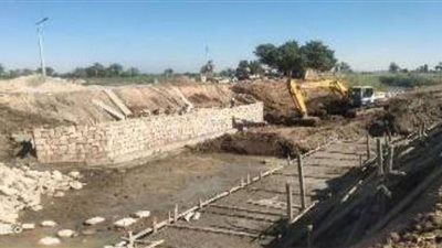 وزير الإسكان يتابع مشروعات 