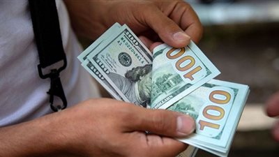 أسعار الدولار مقابل الجنيه في نهاية تعاملات اليوم الإثنين