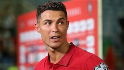 رونالدو على دكة بدلاء مانشستر يونايتد أمام نيوكاسل .. اعرف السبب