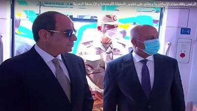 شبكة القطارات الكهربائية بطول 2000 كم قادرة على نقل 2 مليون راكب يومياً و13 مليون طن بضائع سنوياً