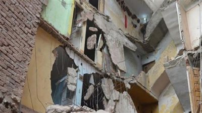 انتشال جثة من أسفل العقار المنهار بشبرا الخيمة