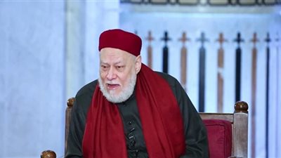 علي جمعة: أهل العلم أجمعوا على منع إمامة المرأة في صلاة الفريضة