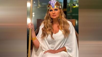 مبهجة ولافتة.. يسرا تهوس جمهورها بإطلالتها (صور)