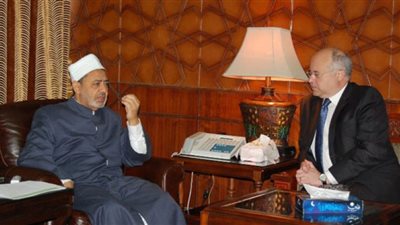 شيخ الأزهر: لابد من دعم الحوار بين الأديان