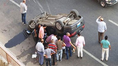 مصرع وإصابة 5 أشخاص من أسرة واحده في حادث انقلاب سيارة ملاكي على طريق قنا - سفاجا