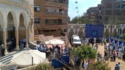 أهالي المنوفية في انتظار جثمان محمود العربى لتشييعه لمثواه الأخير