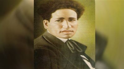 (فيديو) سيد درويش.. فنان الشعب ومطور الموسيقى المصرية