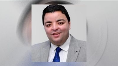 نقابة المحامين بالقليوبية تقدم بلاغا للنائب العام ضد طبيب واقعة السجود للكلب