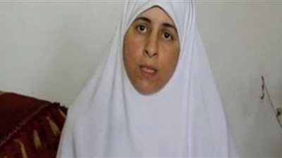 تعذر حضور متهمين في مُحاكمة عائشة الشاطر وآخرين بـ 