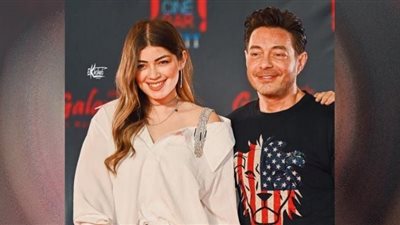 ليلى أحمد زاهر تتألق بالأوف شولدر في حفل الدير جيست