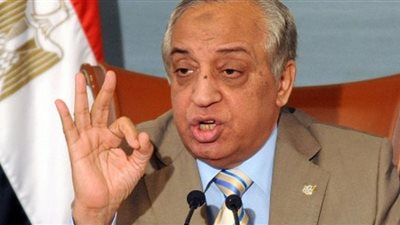 وزير الداخلية يكرم ضباط وأفراد مطافى السويس