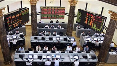 البورصة تبحث فرص قيد الشركات ببورصة 