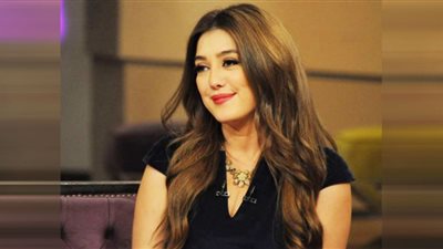 (بعد زواجها)| كندة علوش لـ أصالة: الله يسعد قلبك سعادة ما لها حدود