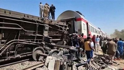 سقوط أمين شرطة وشاب آخر من قطار ببني سويف