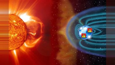 حقيقة تعرض الأرض لعاصفة شمسية.. أستاذ فيزياء يوضح